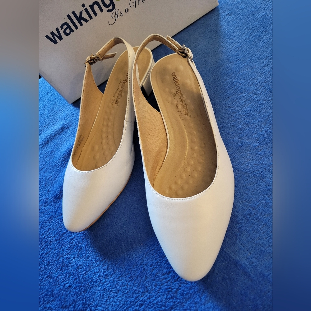 Walkingcradles white leather slingback size 10 1/2WW gently used